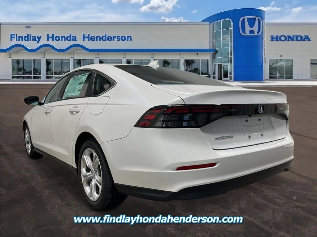 New 2026 Platinum White Pearl Honda LX image 3