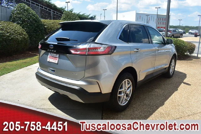 Used 2024 Iconic Silver Met Ford SEL image 11