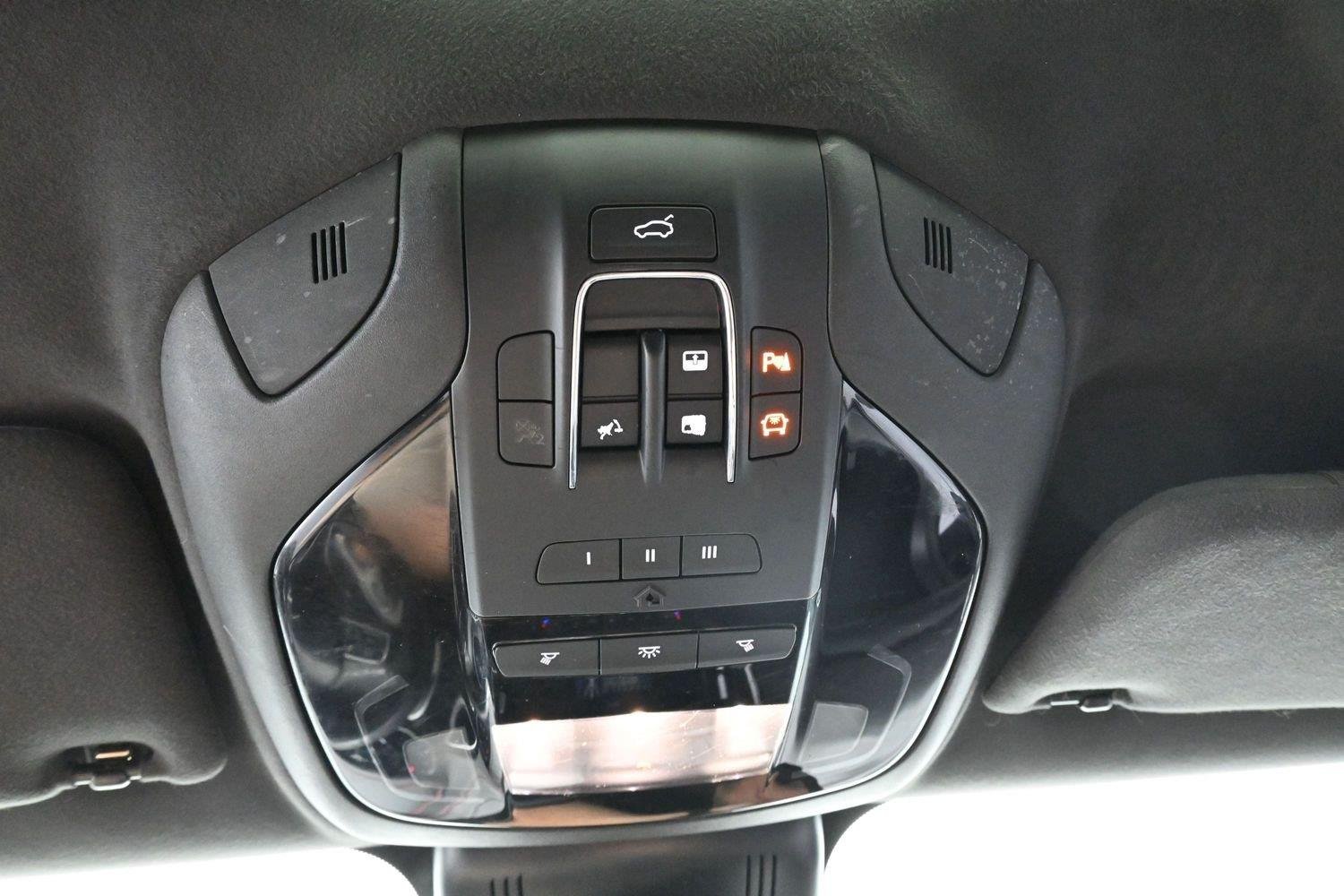 Used 2018 Nero Maserati S GranSport image 28