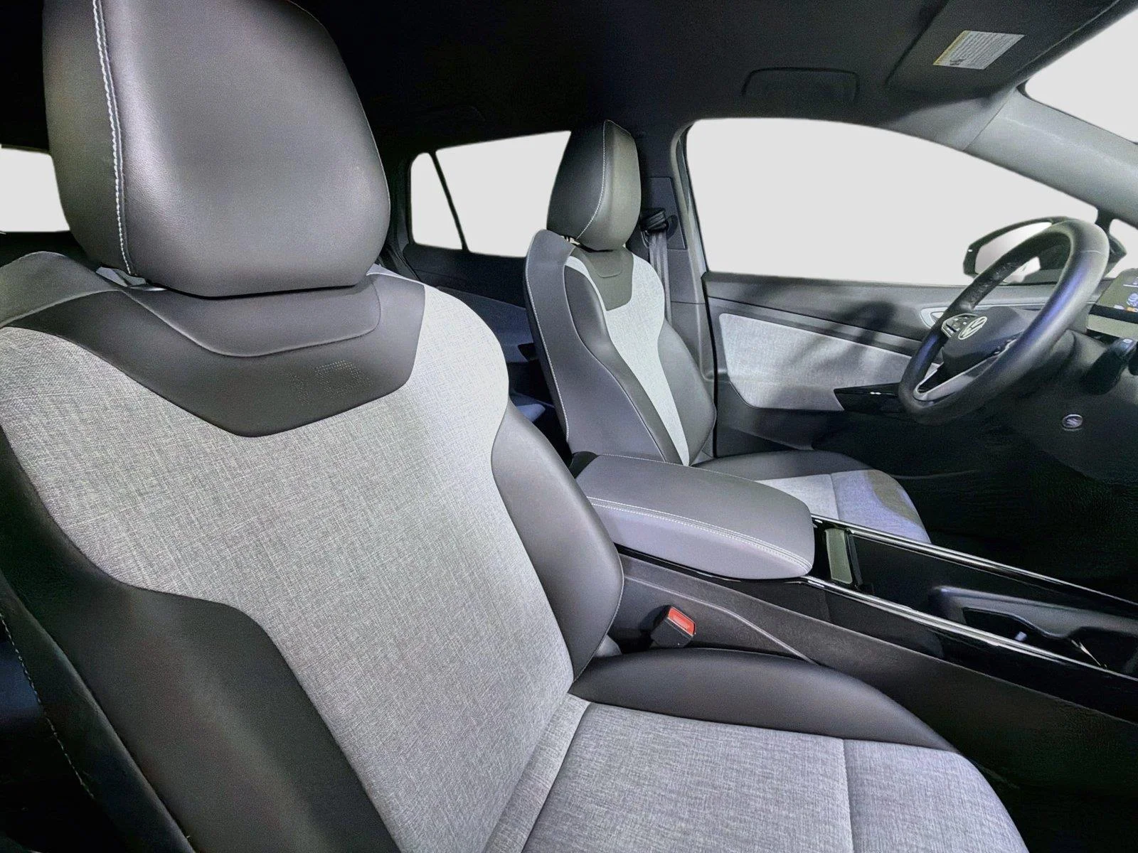 Certified Used 2025 Pure Gray Volkswagen Pro image 26