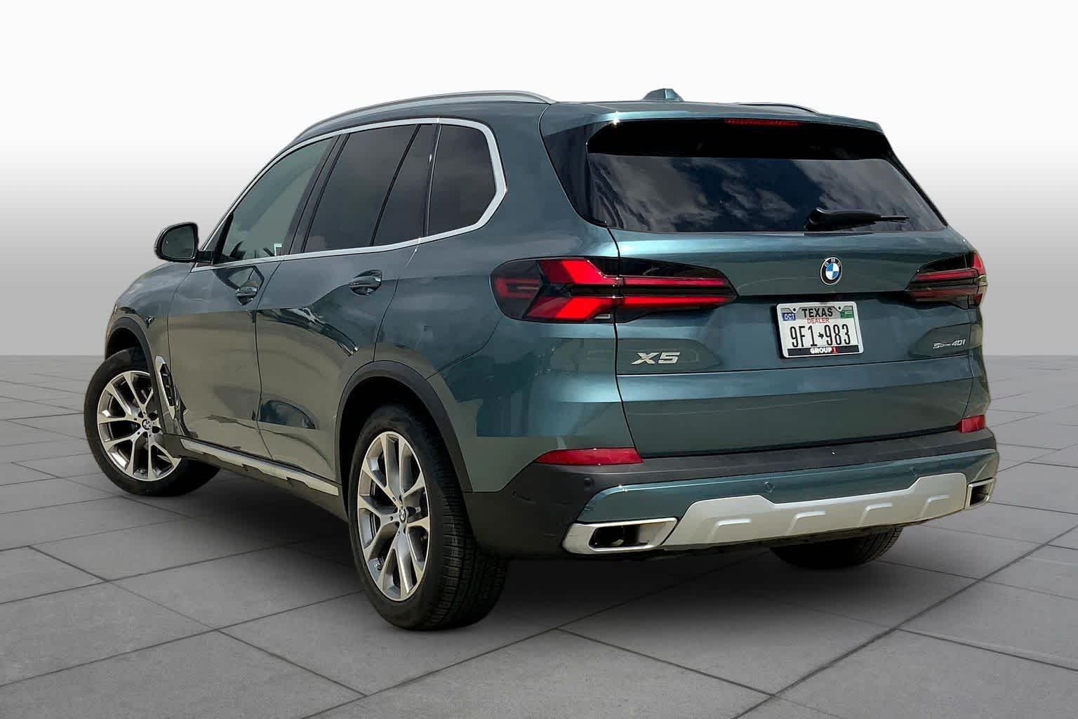 Used 2026 Blue Ridge Mountain Metallic BMW sDrive40i image 22