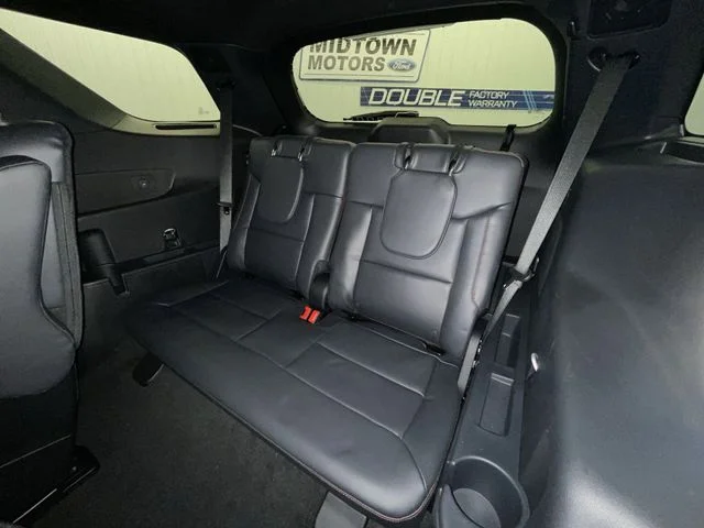 2026 Ford Explorer ST-Line - Photo 23