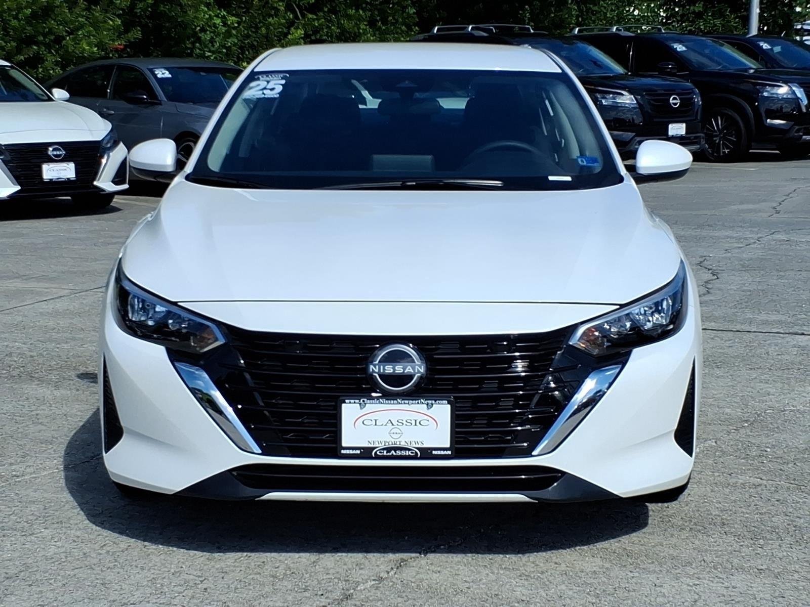 Used 2025 Aspen White Tricoat Nissan SV image 2