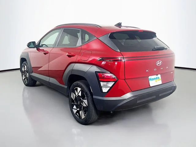 Used 2025 Red Metallic Hyundai SEL image 7