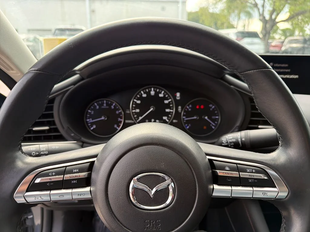 2023 Mazda Mazda3 Carbon Edition - Photo 21