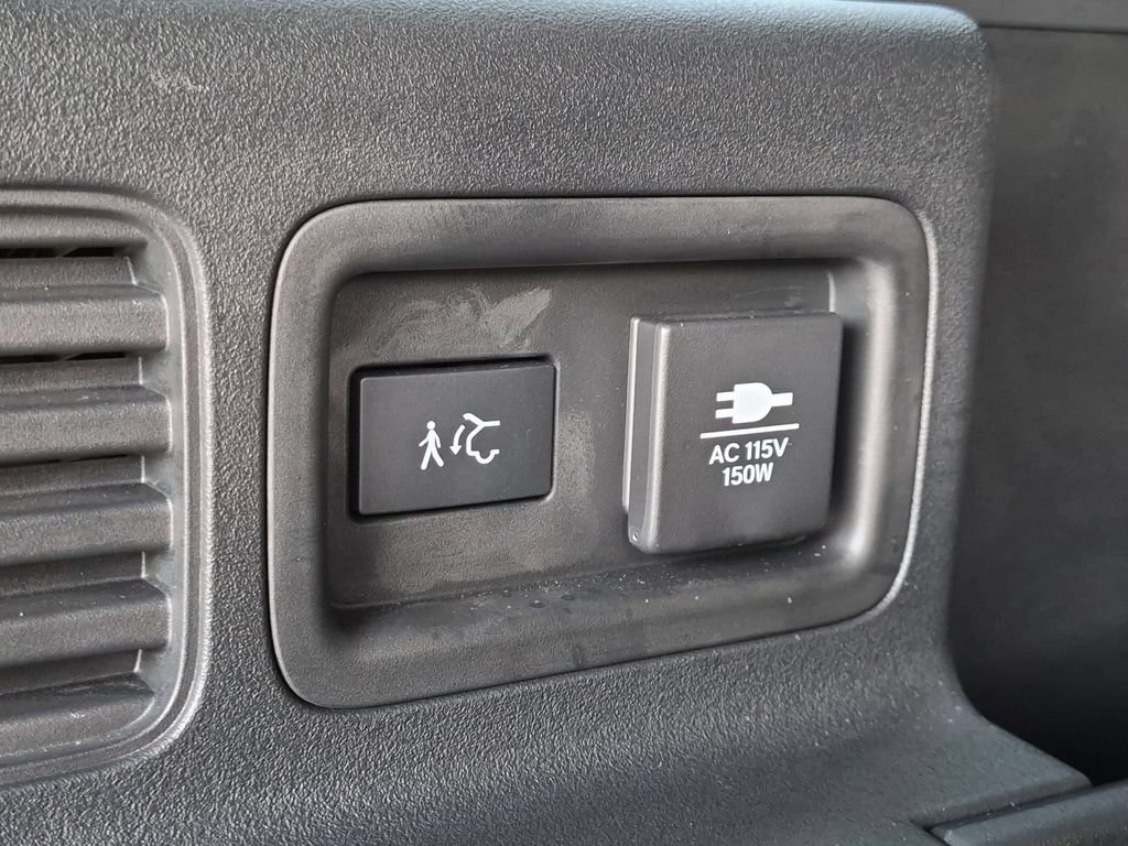 Used 2026 Green Honda  image 7