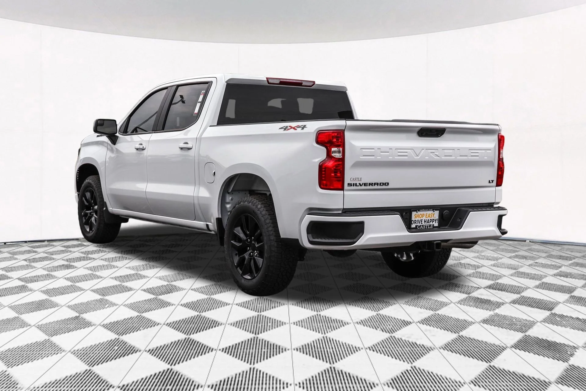 New 2025 Summit White Chevrolet LT (2FL) image 18
