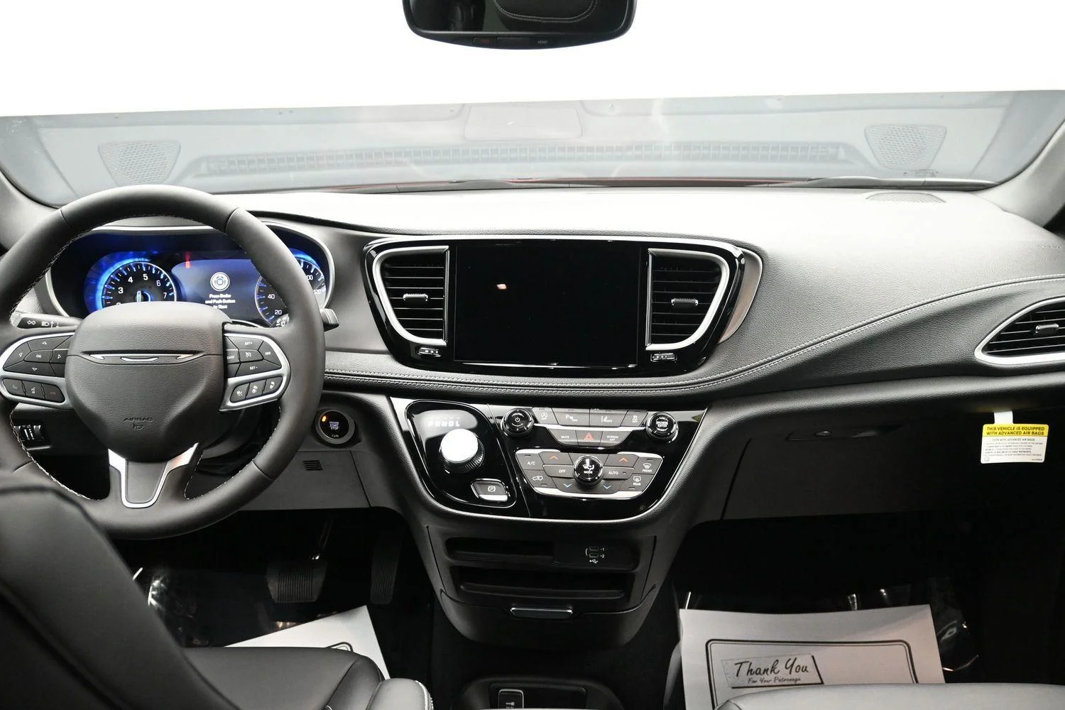 2027 Chrysler Pacifica Select - Photo 12