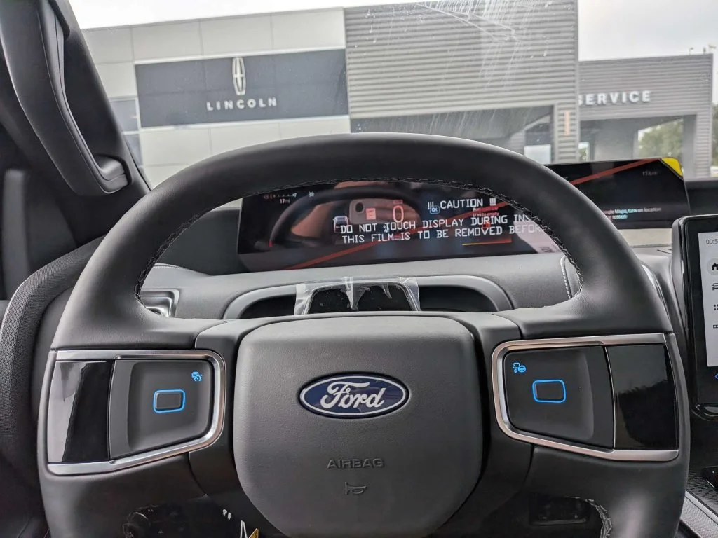 New 2027 Dark Matter Gray Metallic Ford MAX Platinum image 21