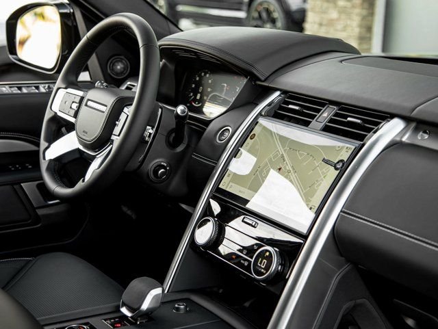 2026 Land Rover Discovery Tempest Edition - Photo 33