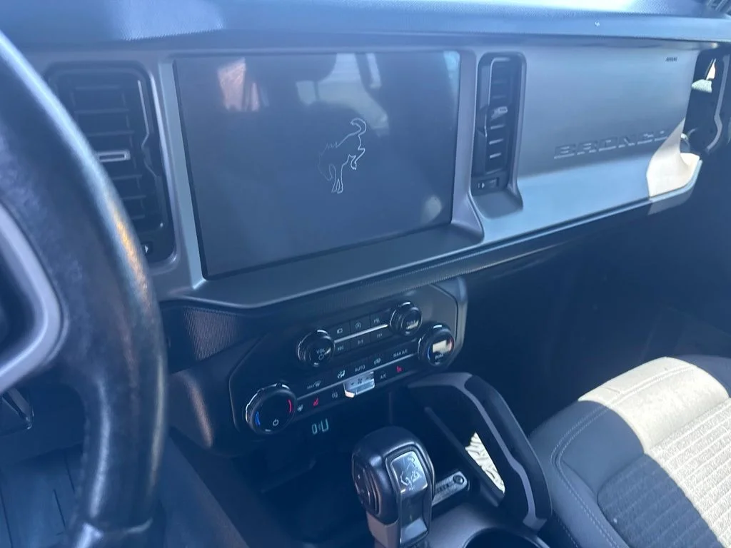 Used 2021 Blue Ford Outer Banks image 9