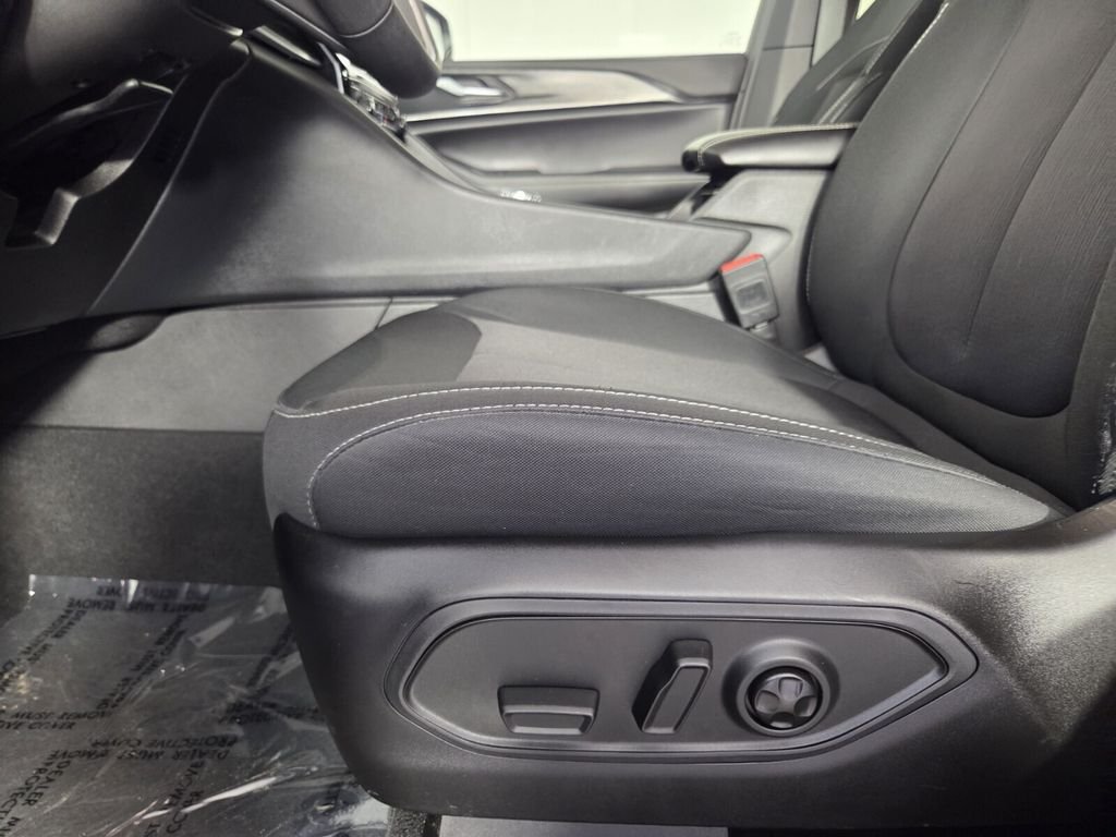 2025 Jeep Grand Cherokee Laredo - Photo 12