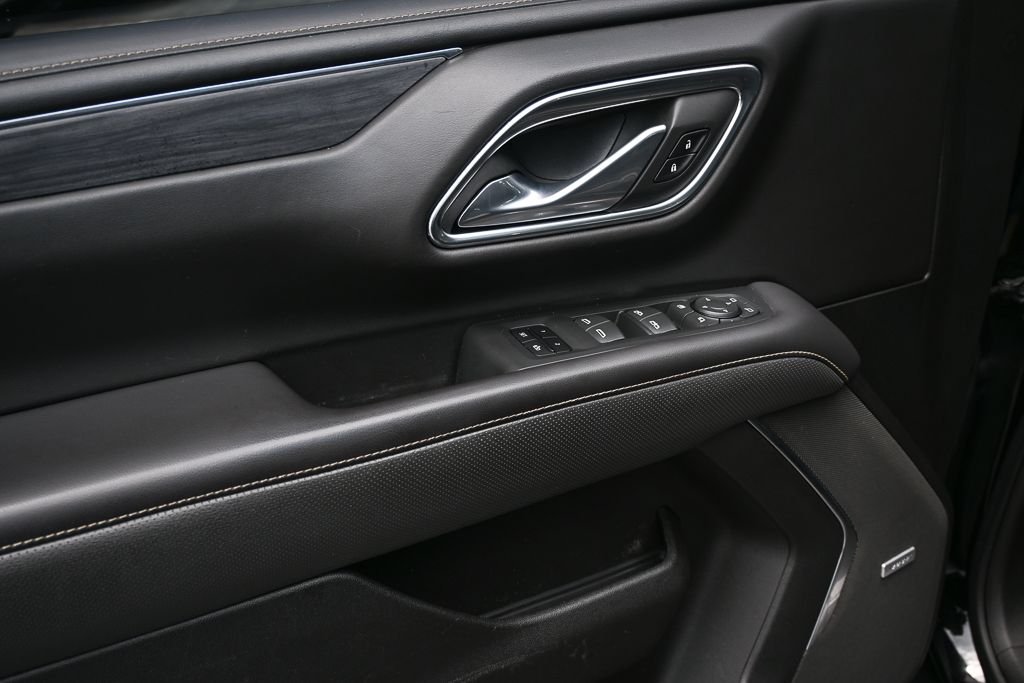 Used 2021 Black GMC SLT image 8