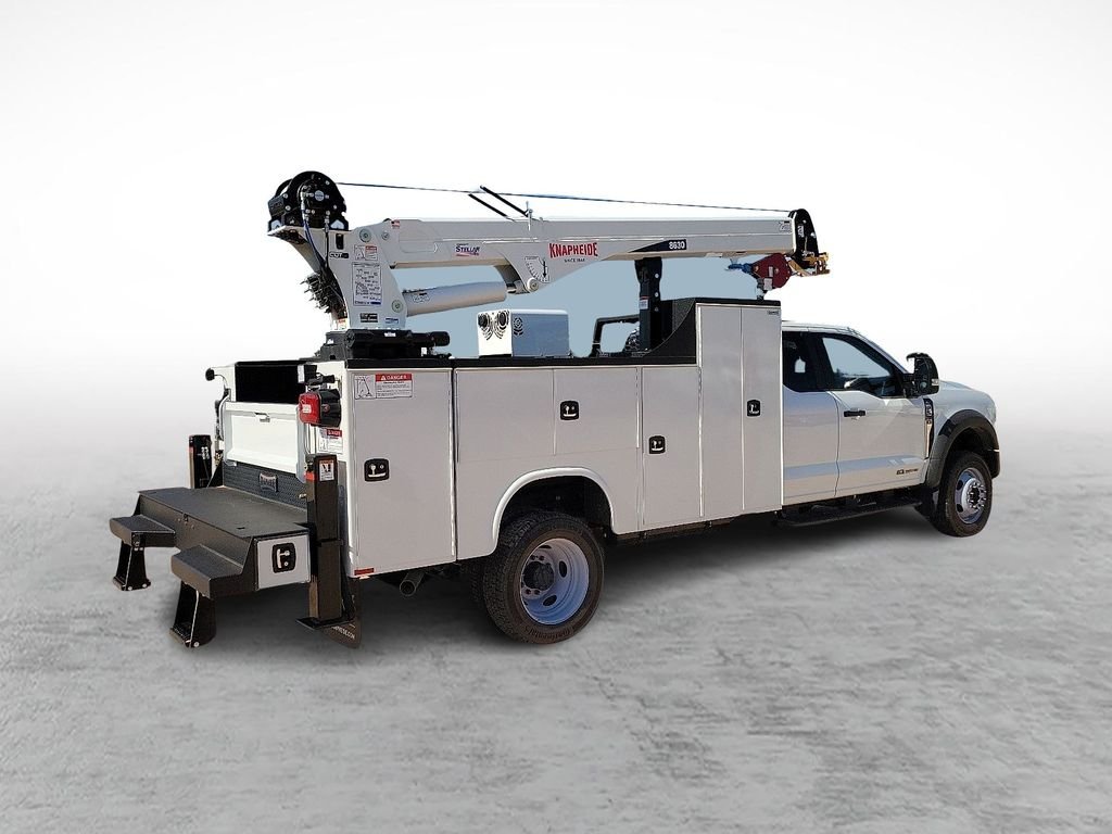 2024 Ford F-550 Super Duty Chassis Cab XL - Photo 11
