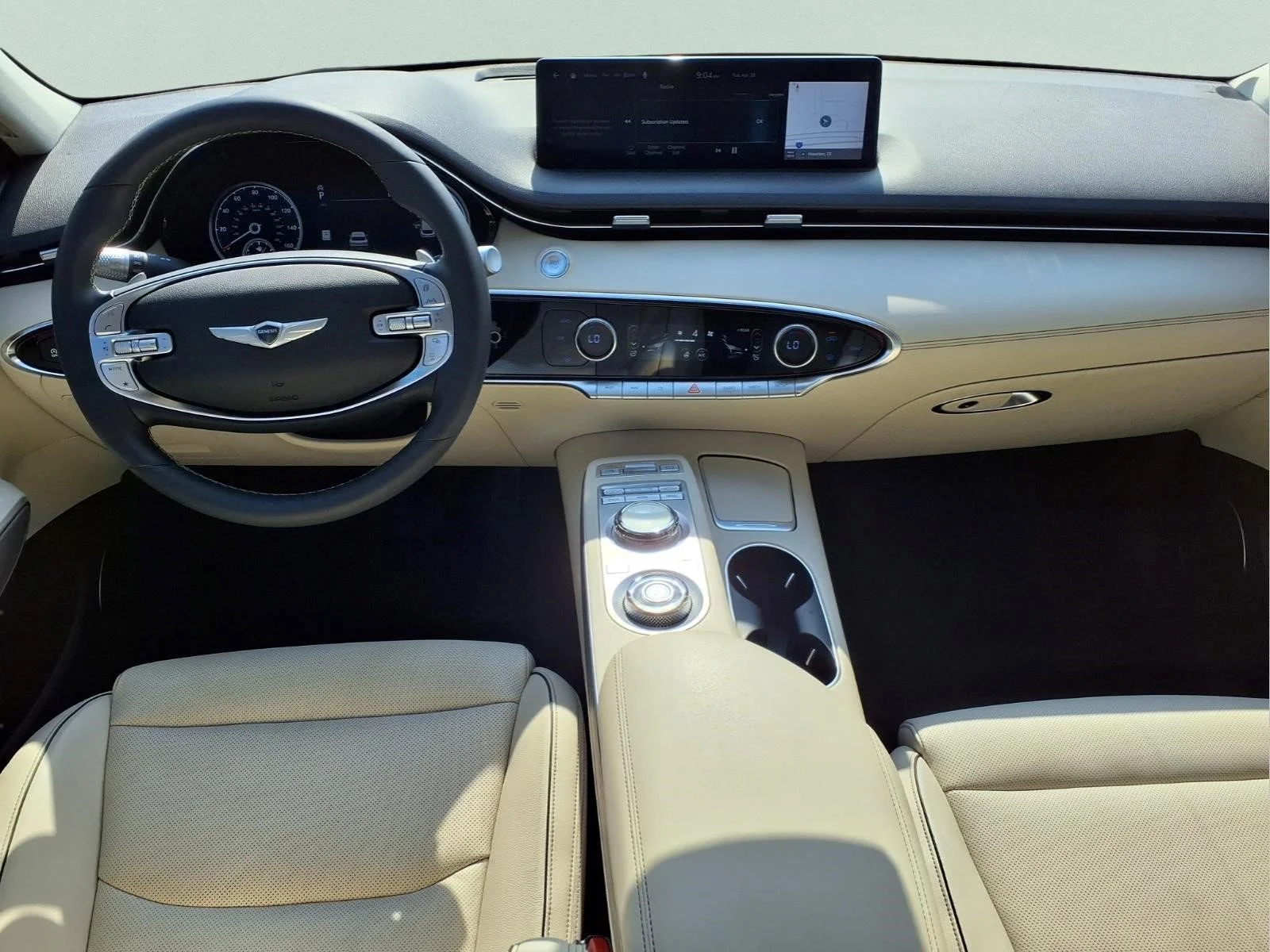 2024 GENESIS GV70 Standard - Photo 10