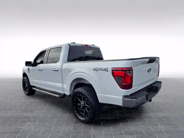 Used 2025 White Ford XLT image 5