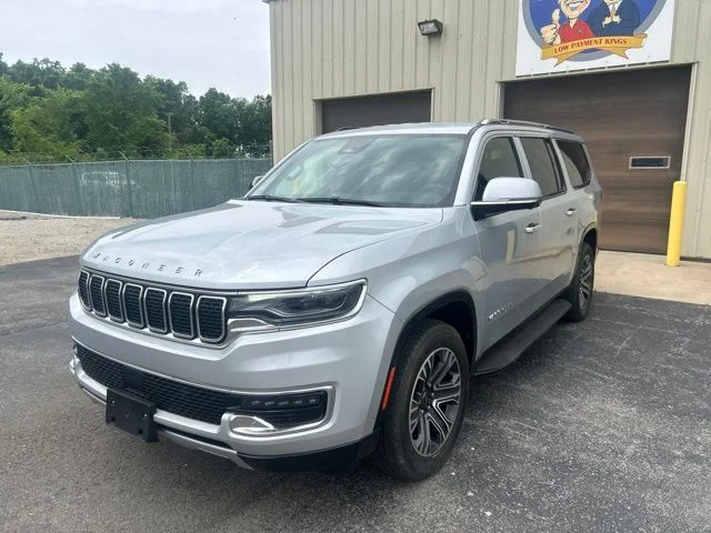 Used 2025 Silver Zynith Jeep Series II image 11