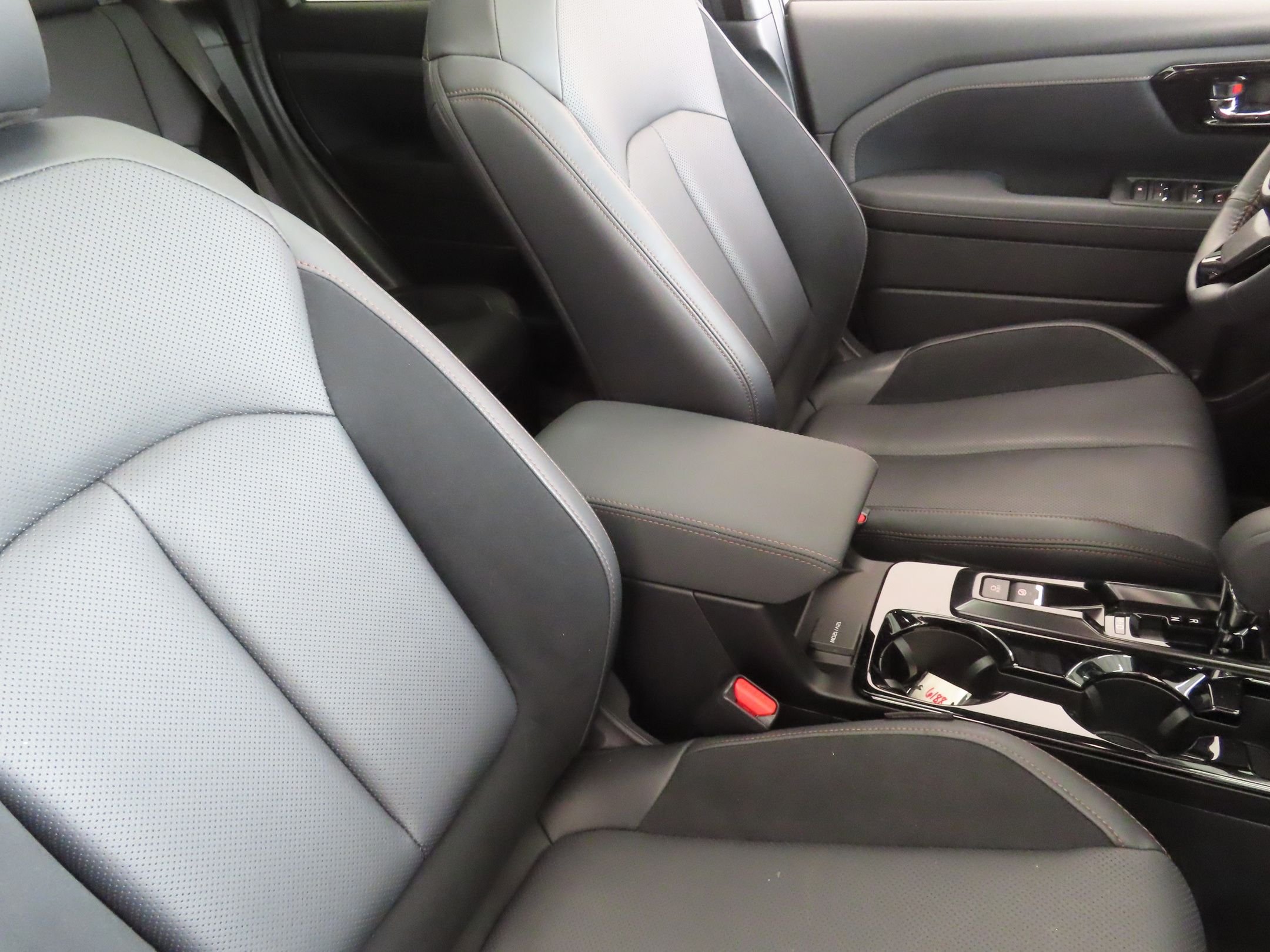 Used 2026 Black Subaru Touring image 27