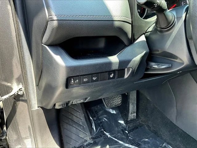 Used 2020 Gray Toyota XLE image 22
