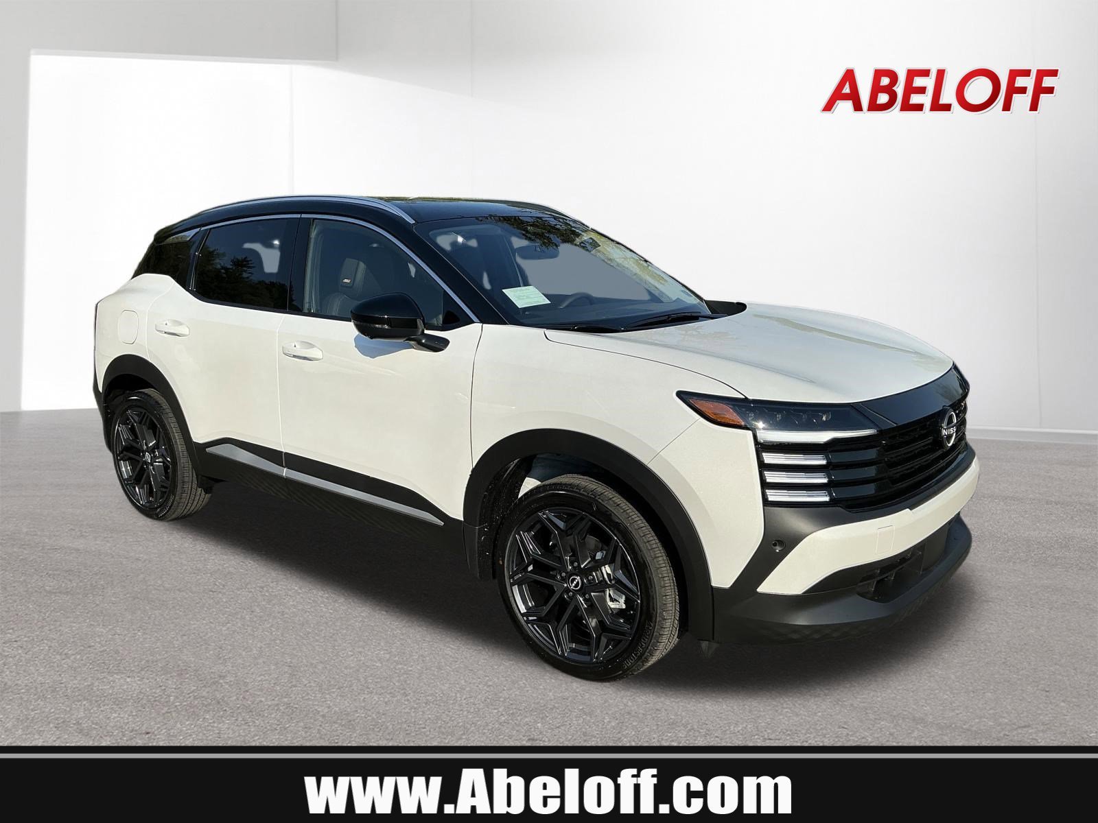 2026 Nissan Kicks 2.0 SR AWD's photo