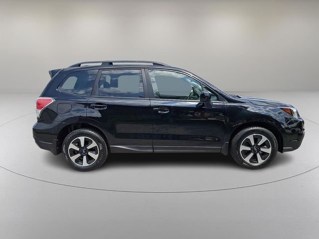 Used 2018 Black Subaru 2.5i Premium image 12