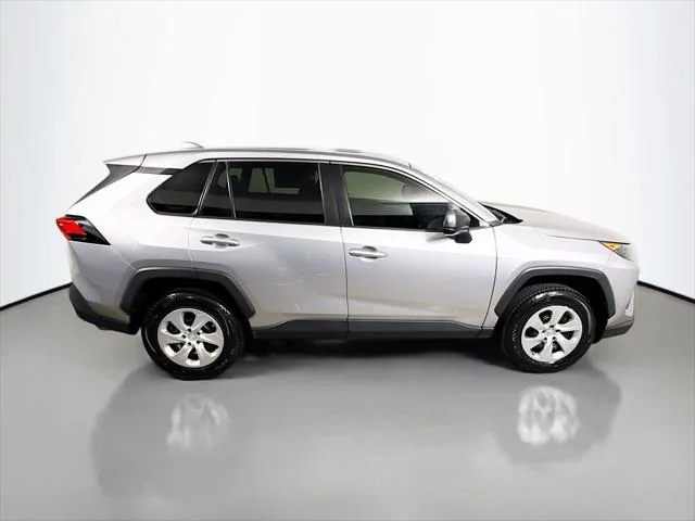 Certified Used 2022 SILVER SKY METALLIC Toyota  image 8