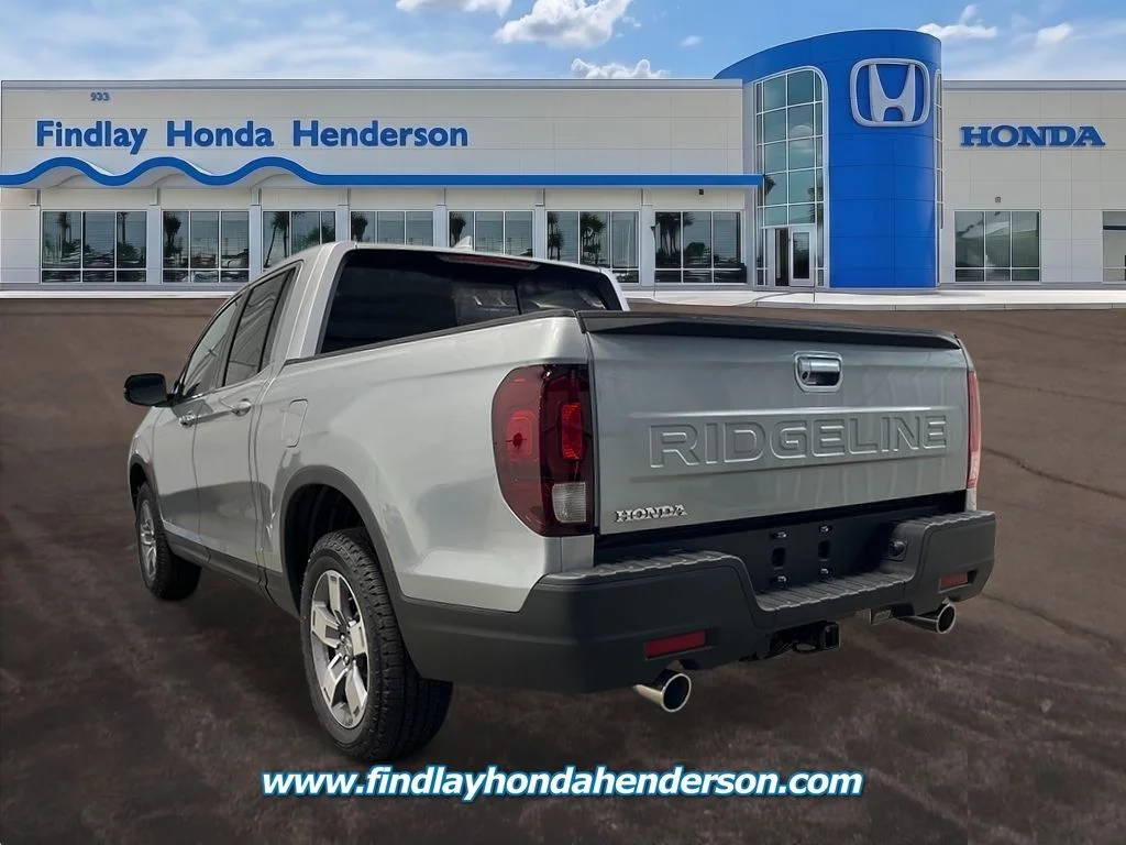 New 2026 Solar Silver Metallic Honda RTL image 3