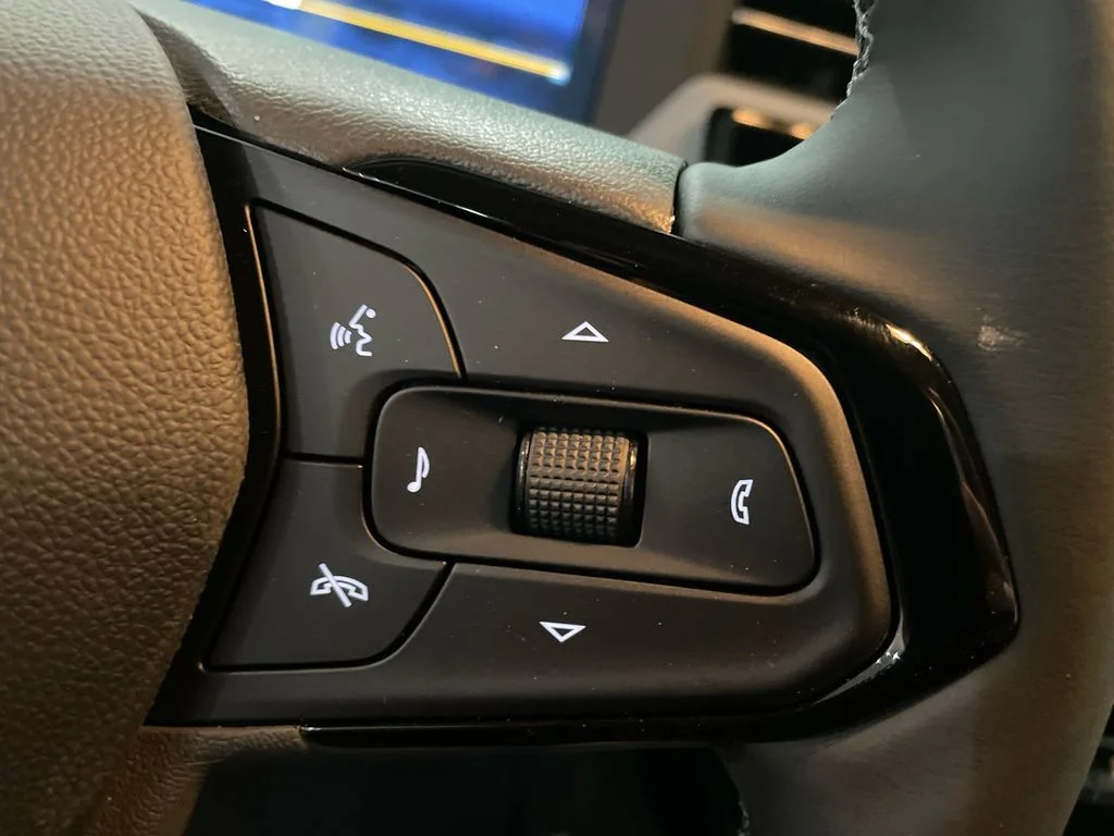2027 Chevrolet Bolt RS - Photo 15