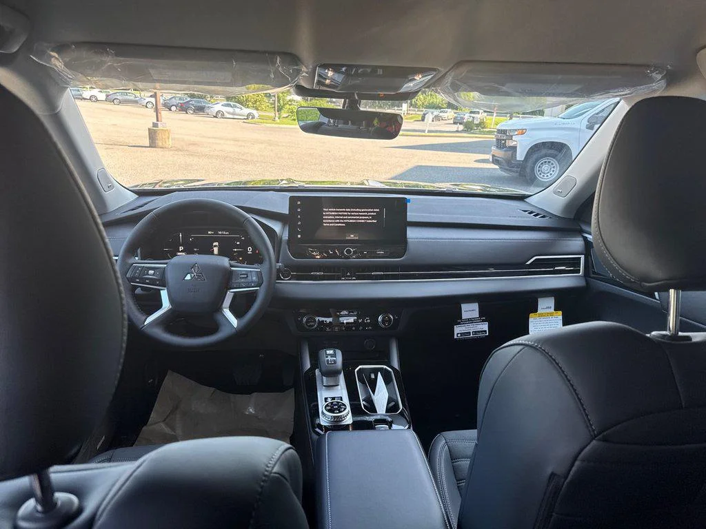 New 2026 Graphite Gray Mitsubishi SE S-AWC image 21