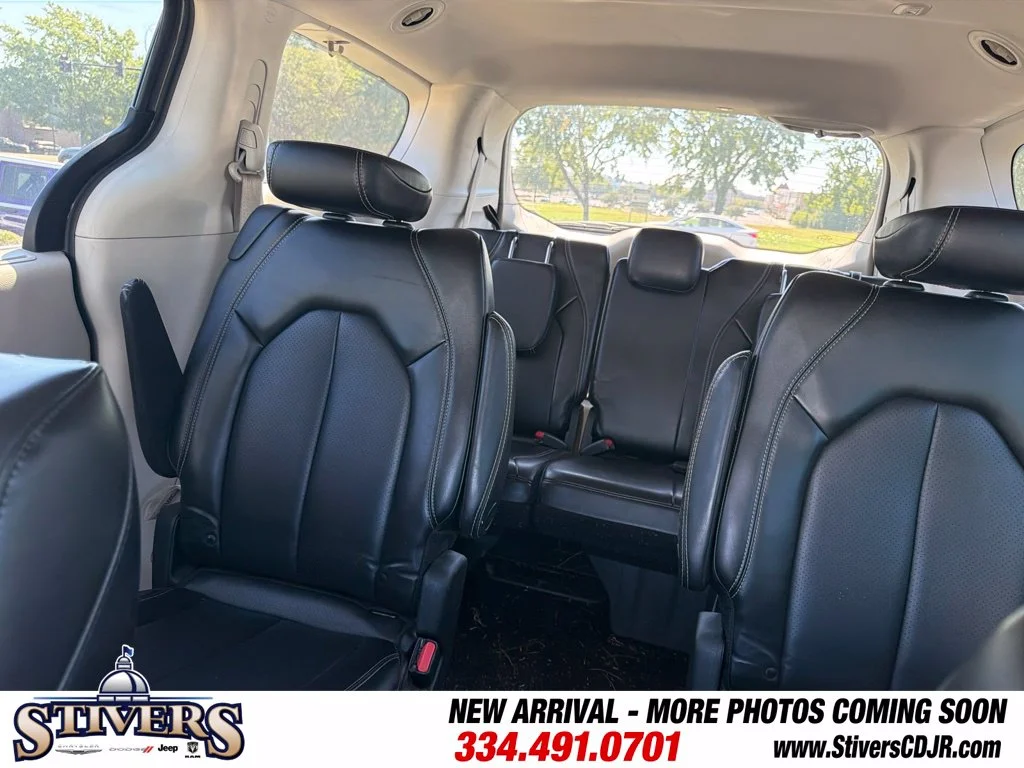 Used 2023 White Chrysler Touring L image 16