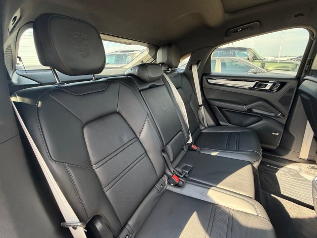 Used 2022 Black Porsche Platinum Edition image 17