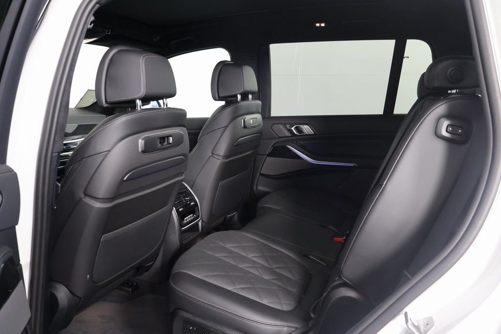 2026 BMW X7 40i - Photo 6
