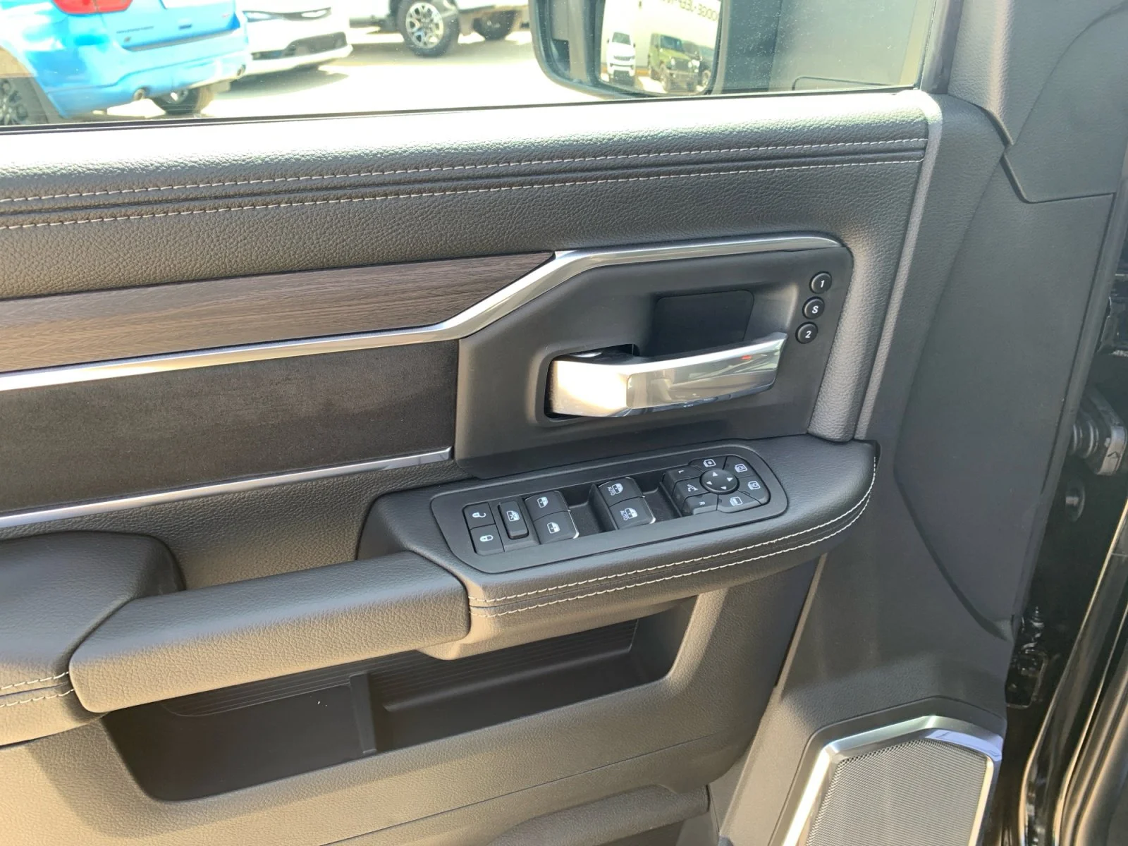 New 2026 Diamond Black Crystal Pearl Ram Laramie image 11