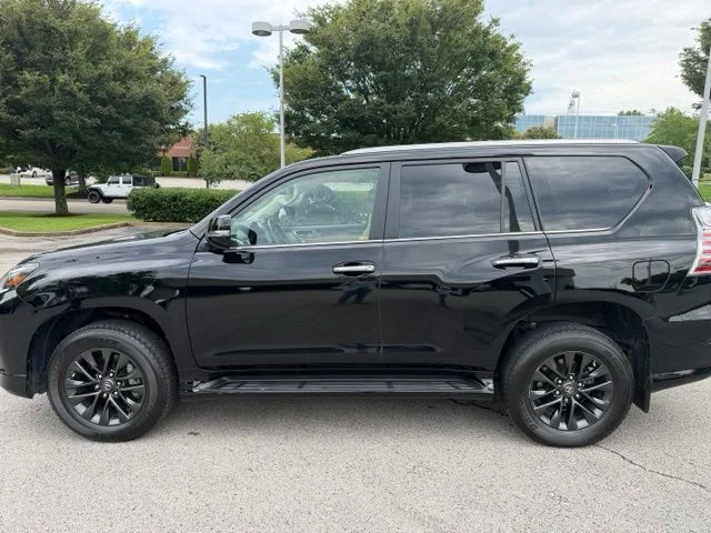 Used 2023 Black Lexus 460 image 2