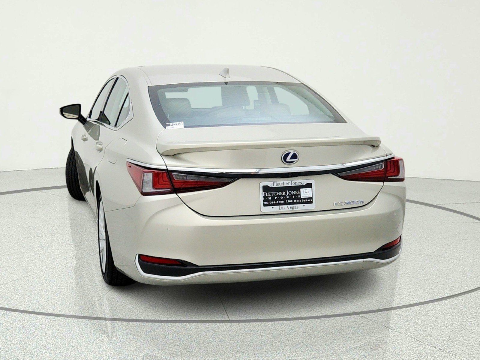 Used 2019 MOONBEAM BEIGE Lexus ES 300h Luxury image 11