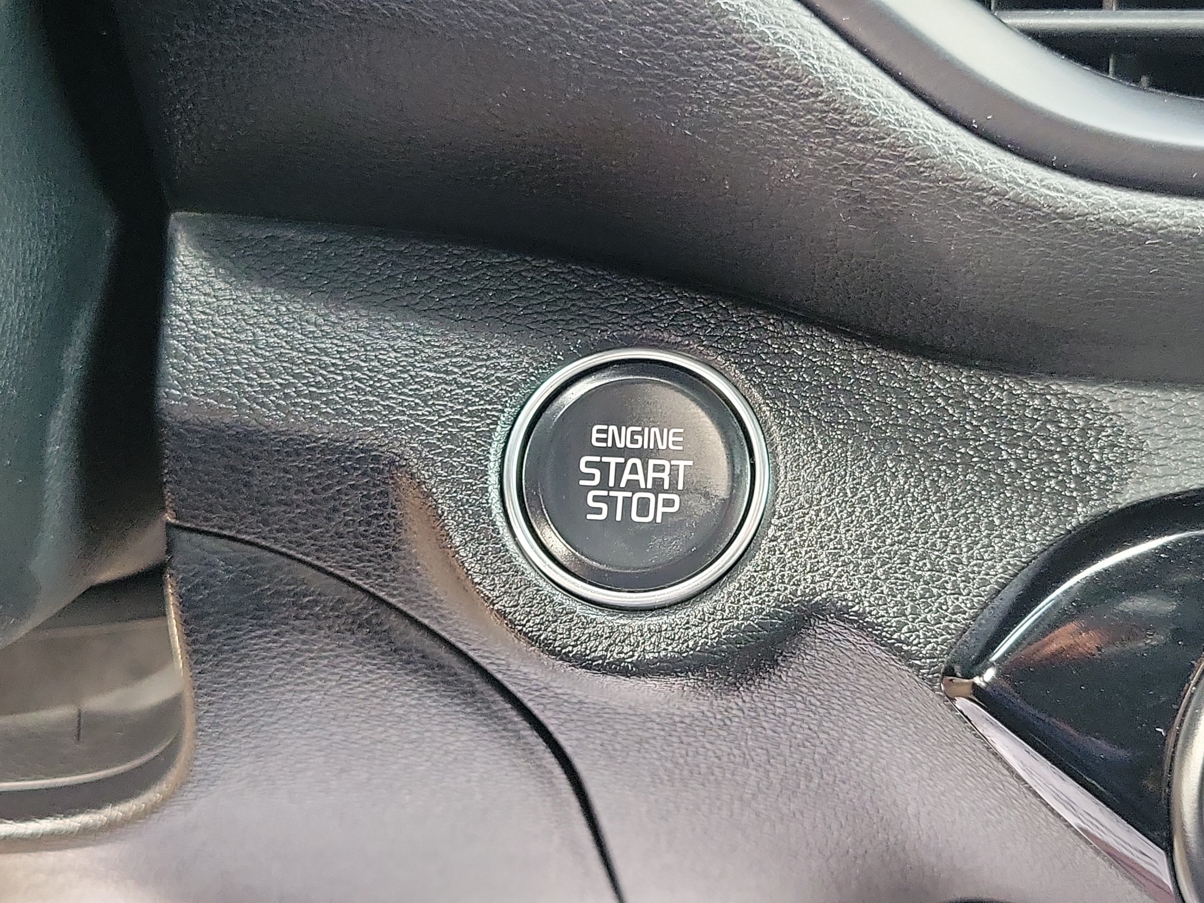 2024 Kia Forte GT-Line - Photo 15