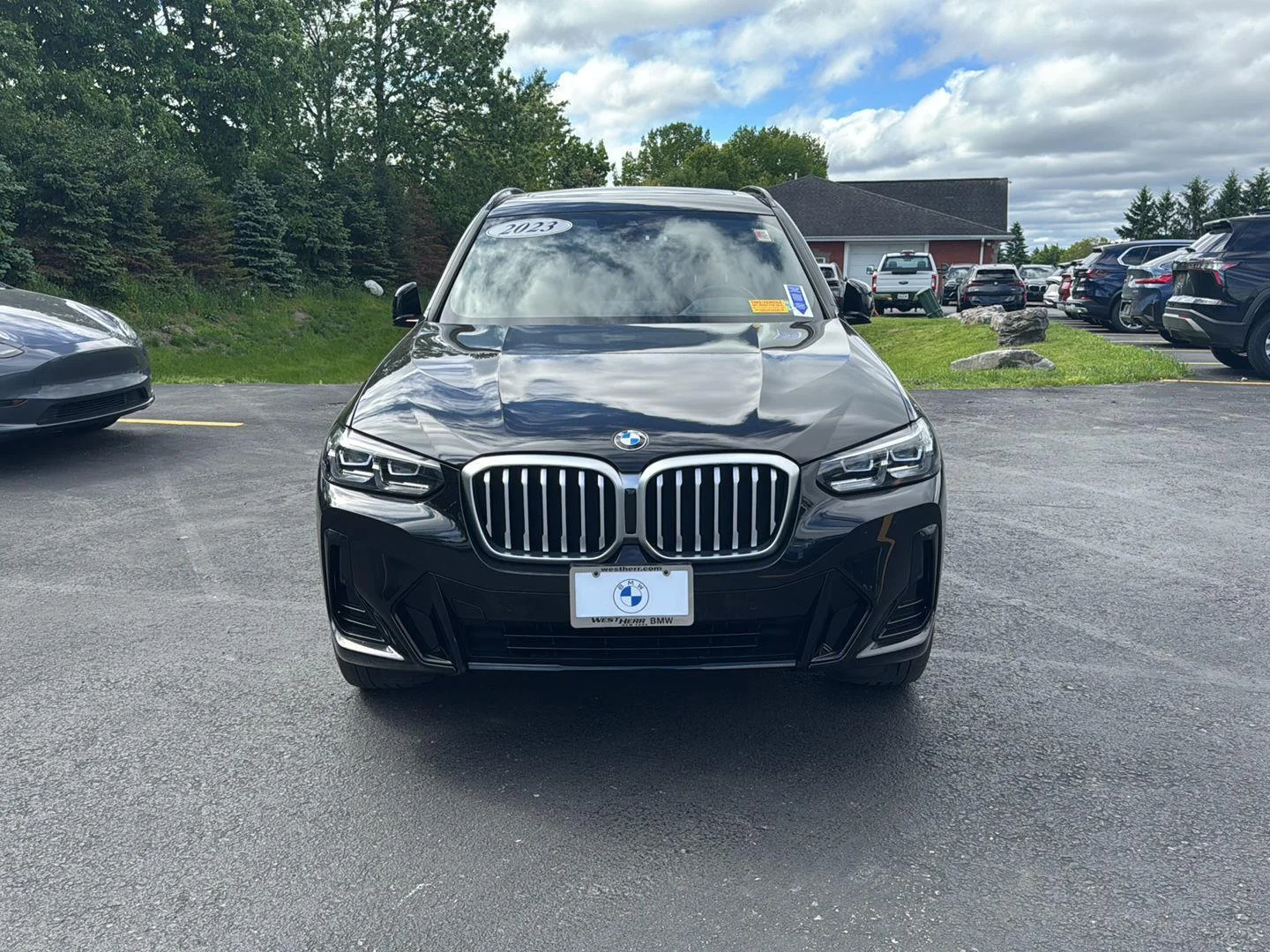 Used 2023 Black Sapphire Metallic BMW xDrive30i image 8