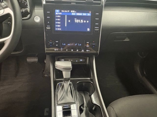Used 2024 Gray Hyundai SEL image 18