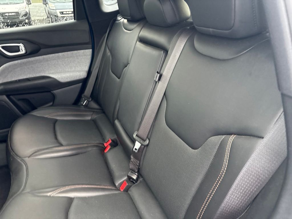 Used 2023 Blue Jeep Latitude Lux image 9