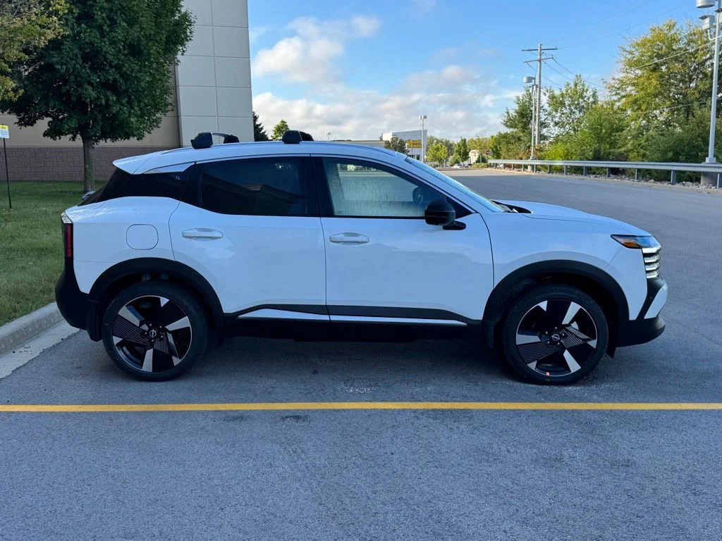 New 2026 Aspen White TriCoat Nissan SR image 3