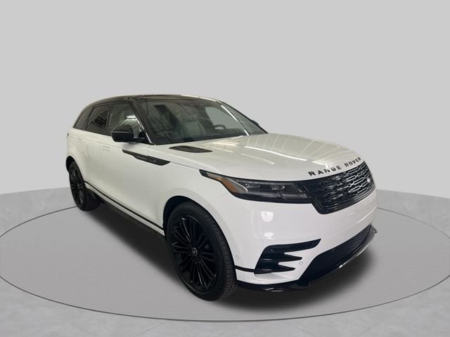 New 2026 Fuji White Land Rover Dynamic SE image 3