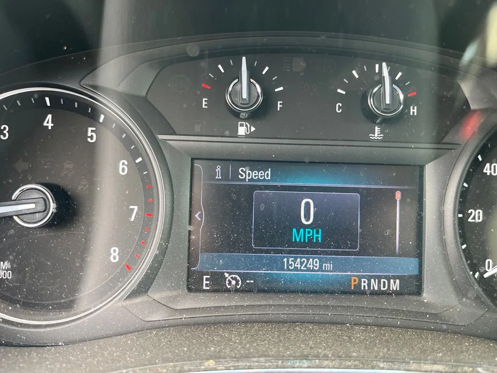 Used 2019 Brown Buick Preferred image 9