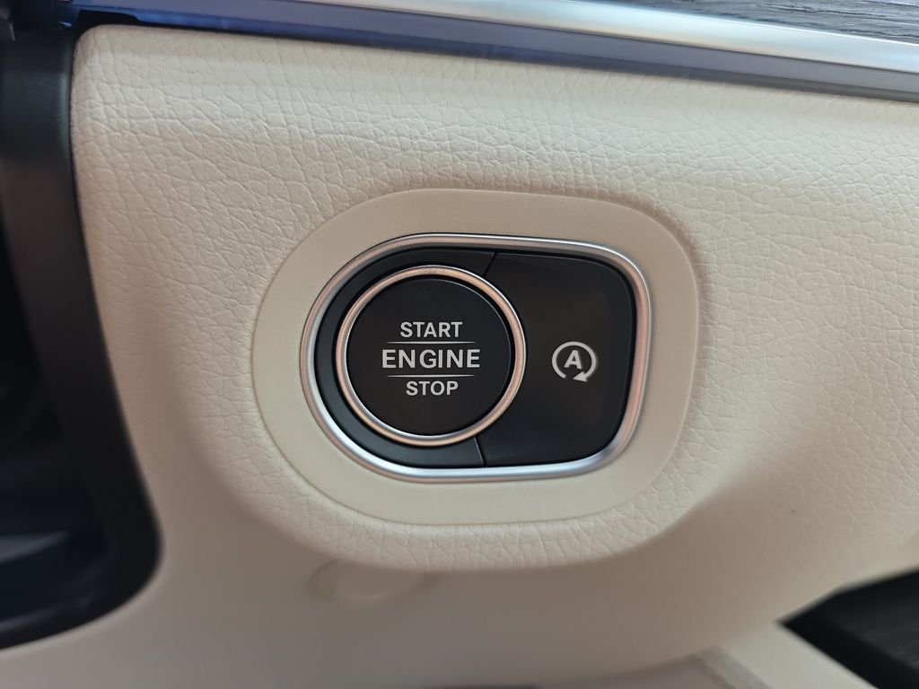 New 2026 Gray Mercedes-Benz GLE 350 image 28