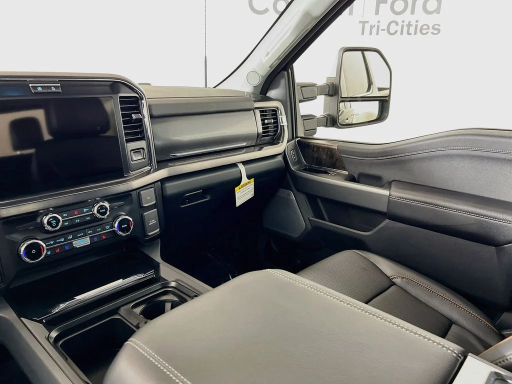 New 2026 Agate Black Metallic Ford Lariat image 27