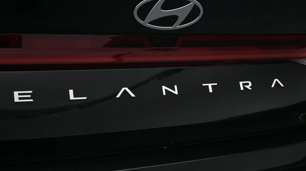 Certified Used 2024 Black Hyundai SEL image 21