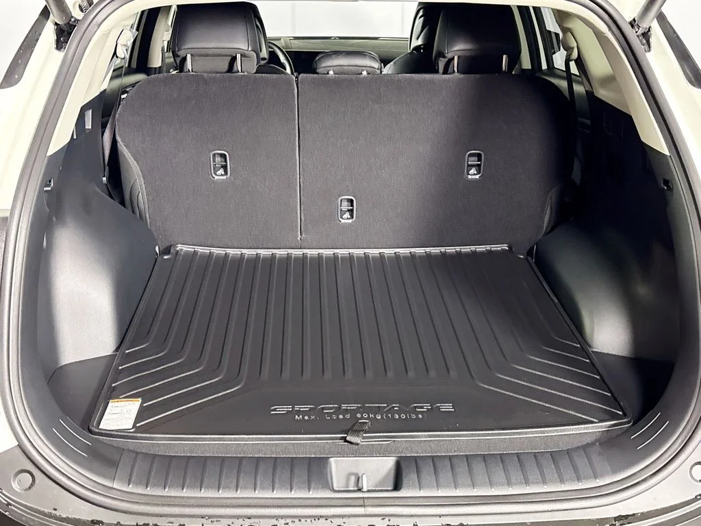 New 2026 Snow White Pearl Kia EX image 20