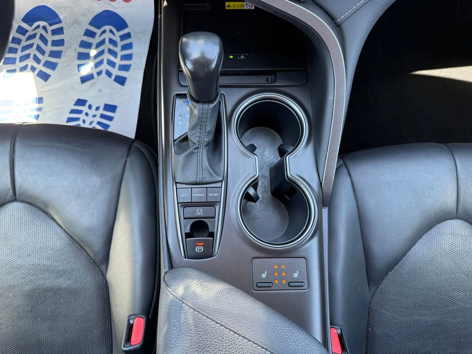 2024 Toyota Camry XSE - Photo 25
