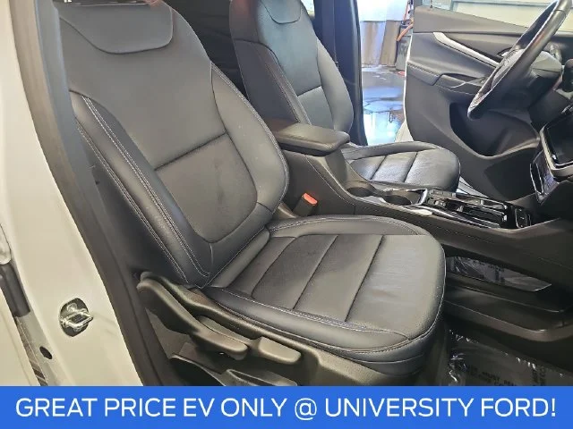 Used 2023 White Chevrolet LT image 10