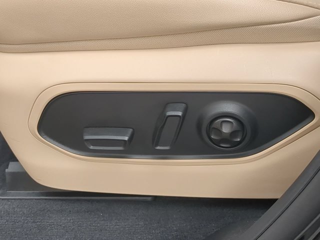 Used 2025 Black Jeep 4xe image 23