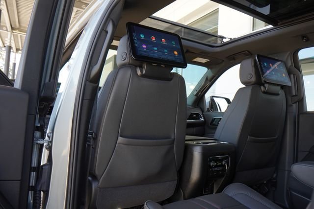 Used 2025 Gray Chevrolet RST image 28
